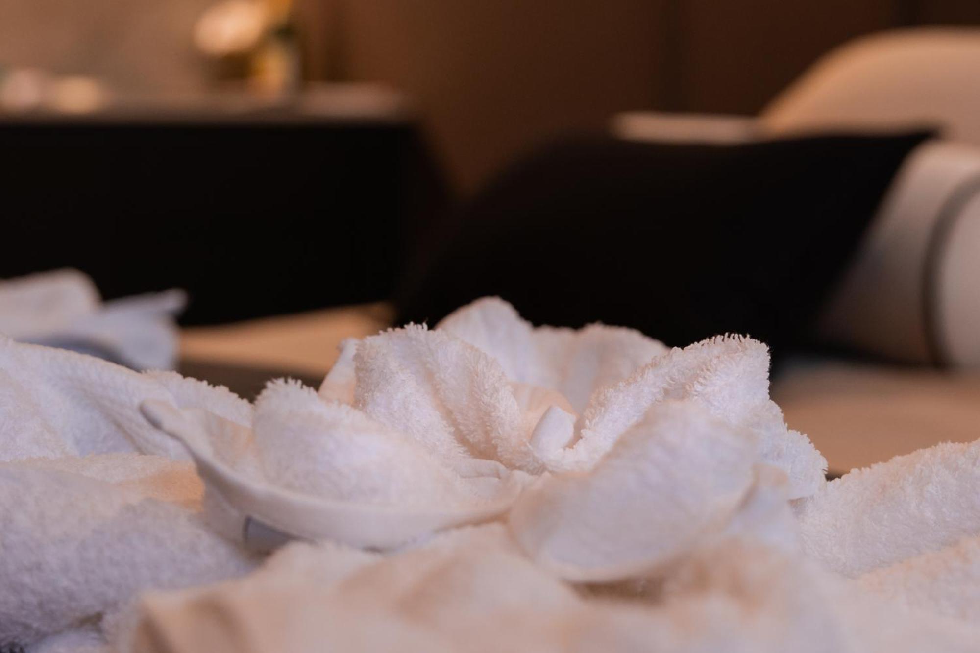 C0C00N Veritable Hammam A Partager A Deux Riom Exterior foto